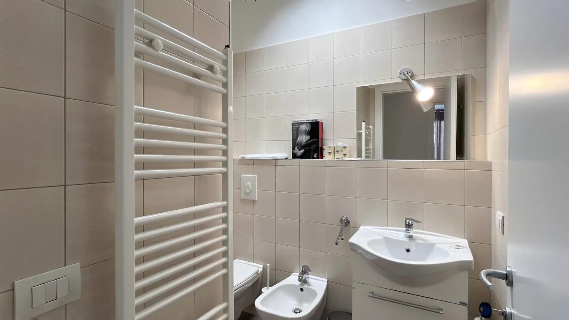 Guest House Lecco - Affitti Brevi Italia إيطاليا