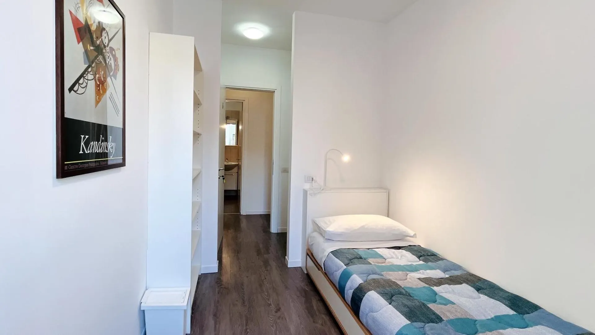 Guest House Lecco - Affitti Brevi Italia 0*,