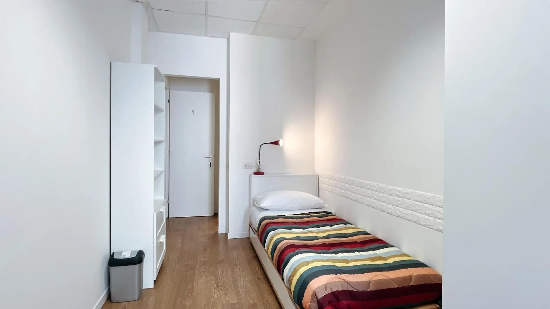 Guest House Lecco - Affitti Brevi Italia
